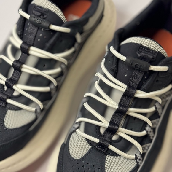 UGG BLACK/ WHITE CA805 V2 REMIX LEATHER SNEAKERS, MEN US 8 - Picture 7 of 9